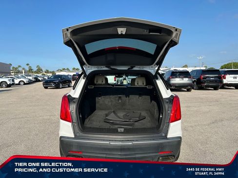Used 2018 Cadillac XT5 FWD image 17