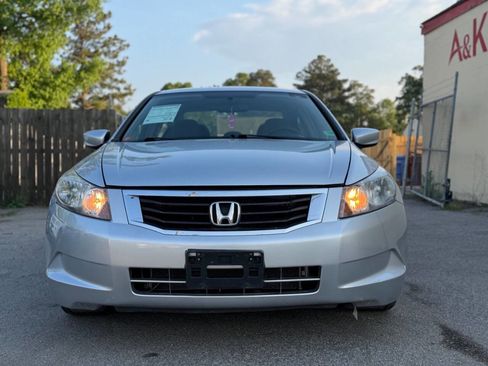 Used 2009 Honda Accord LX-P image 3