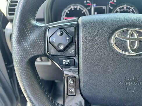 Used 2020 Toyota 4Runner TRD Off-Road Premium w/ Moonroof Package AWD/4WD image 39