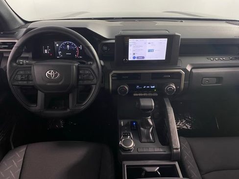 Used 2026 Toyota Tacoma SR AWD/4WD image 18