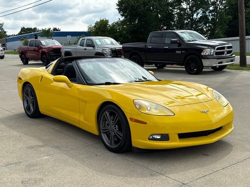 Used 2008 Chevrolet Corvette Coupe w/ Preferred Equipment Group RWD image 17