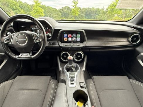 Used 2016 Chevrolet Camaro SS RWD image 23