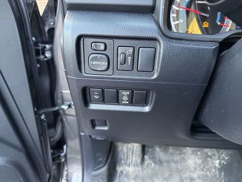 Used 2019 Toyota 4Runner TRD Off-Road Premium image 13