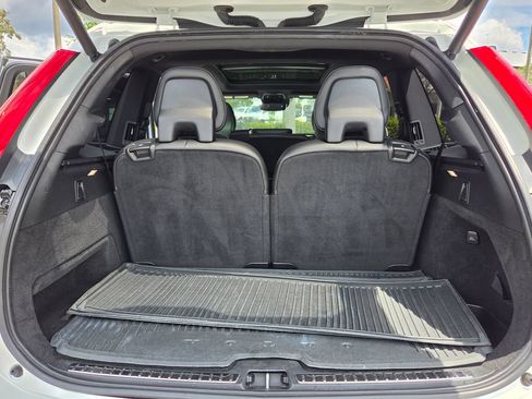 Used 2019 Volvo XC90 T5 Momentum w/ Protection Package Premier FWD image 20