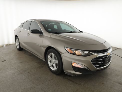 Used 2022 Chevrolet Malibu LS FWD image 8