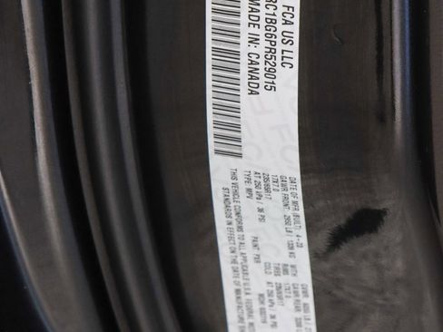 Used 2023 Chrysler Pacifica Touring-L image 33