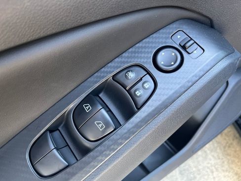 New 2026 Nissan Altima 2.5 SV FWD image 11