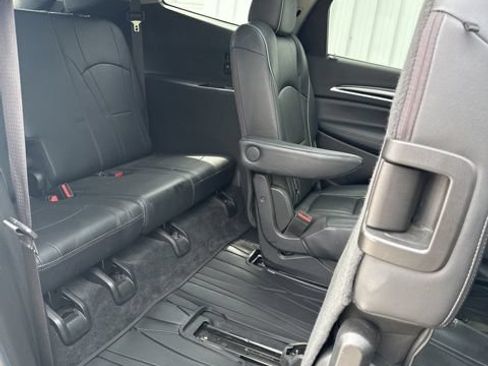 Used 2019 Buick Enclave Avenir w/ Avenir Technology Package AWD/4WD image 46