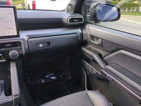 Certified 2026 Toyota 4Runner TRD Off-Road Premium AWD/4WD image 16