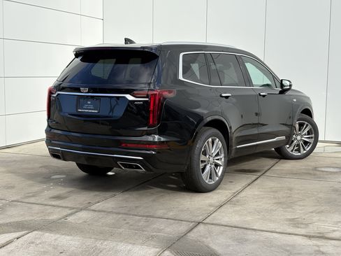 Certified 2024 Cadillac XT6 Premium Luxury image 7