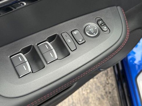 Certified 2025 Acura ADX A-Spec image 17