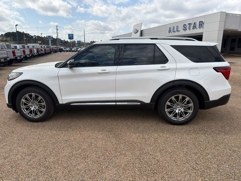 New 2026 Ford Explorer Platinum image 2