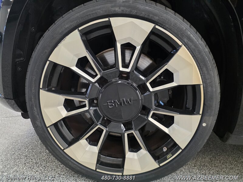 Used 2023 BMW XM AWD/4WD image 15