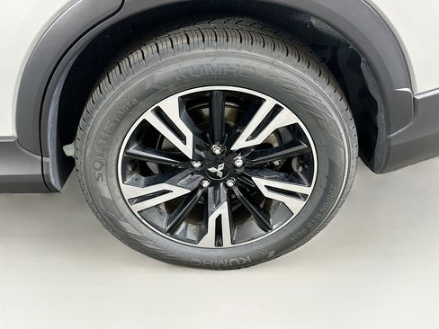 Used 2024 Mitsubishi Eclipse Cross SE AWD/4WD image 11