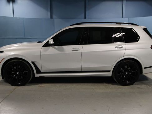 Used 2023 BMW X7 xDrive40i w/ Executive Package image 40