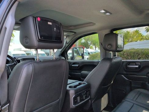 Used 2020 GMC Sierra 2500 Denali w/ Denali Ultimate Package AWD/4WD image 15
