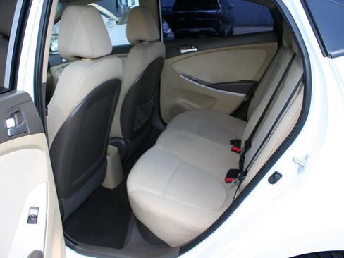 Used 2013 Hyundai Accent GLS image 22