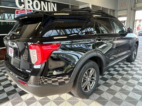 Used 2020 Ford Explorer XLT w/ Equipment Group 202A AWD/4WD image 6