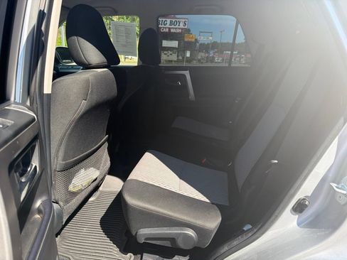 Used 2021 Toyota 4Runner SR5 AWD/4WD image 11