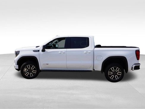 Certified 2026 GMC Sierra 1500 AT4 w/ Technology Package AWD/4WD image 9