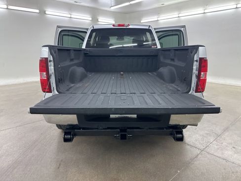 Used 2011 Chevrolet Silverado 2500 LT w/ Interior Plus Package AWD/4WD image 26