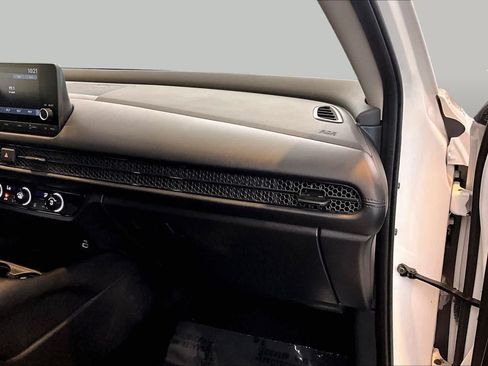 Used 2024 Honda HR-V LX image 16