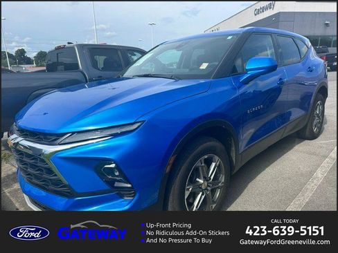 Used 2024 Chevrolet Blazer LT AWD/4WD image 1