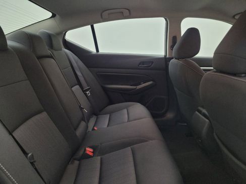 Used 2023 Nissan Altima 2.5 SV image 19