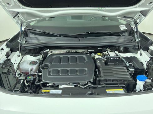 Certified 2026 Volkswagen Tiguan SE FWD image 26
