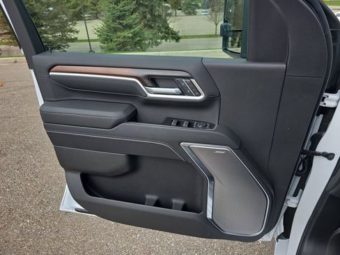 New 2026 GMC Sierra 2500 Denali w/ Denali Reserve Package AWD/4WD image 28