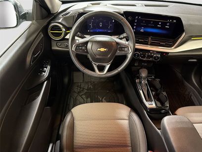 Used 2025 Chevrolet Trax LT w/ Driver Confidence Package