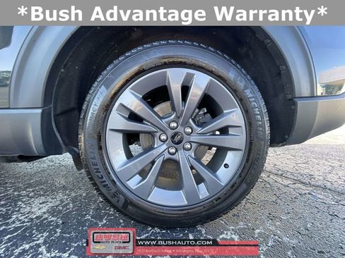 Used 2022 Ford Explorer XLT w/ Equipment Group 202A image 33