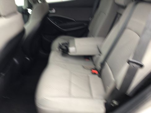 Used 2017 Hyundai Santa Fe Sport w/ 2.4L Value Package 06 FWD image 9