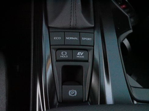 Certified 2025 Toyota Camry LE image 26