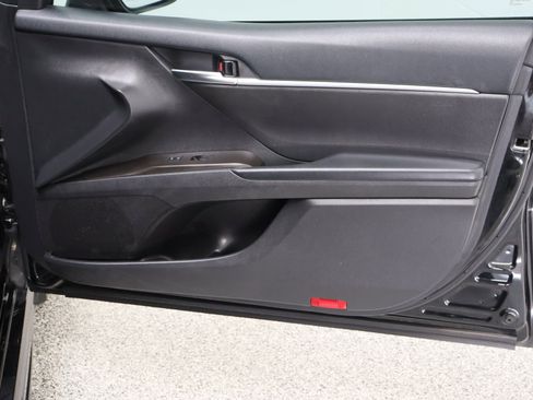 Used 2023 Toyota Camry SE FWD image 32