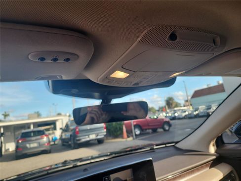 Used 2022 Lincoln Nautilus Reserve image 35