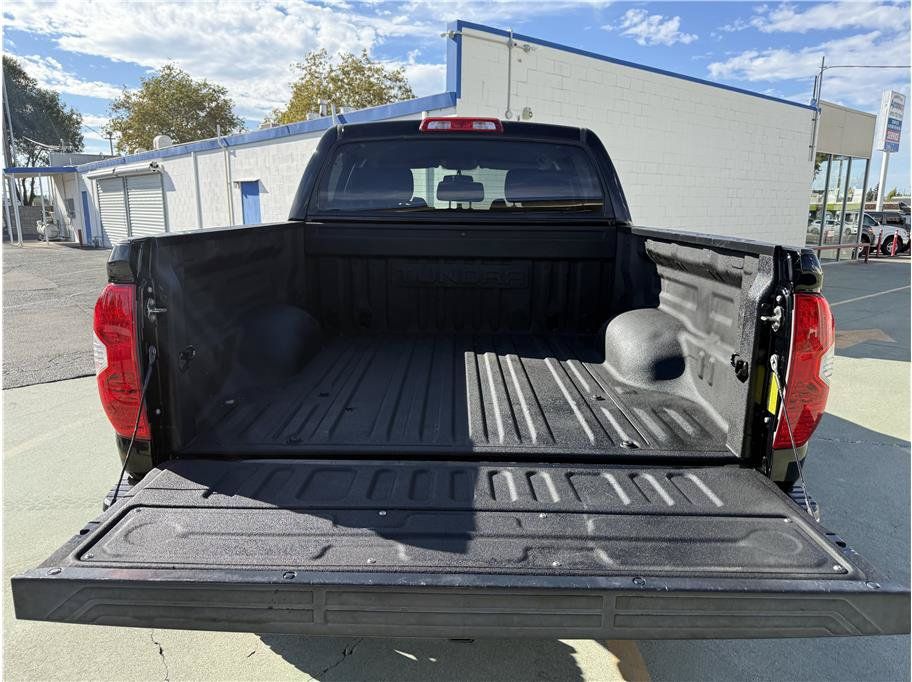 Used 2017 Toyota Tundra SR5 AWD/4WD image 21