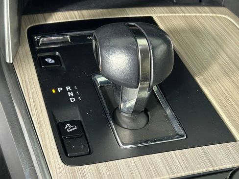 Used 2024 MAZDA CX-90 Plug-In Hybrid w/ Preferred AWD/4WD image 27