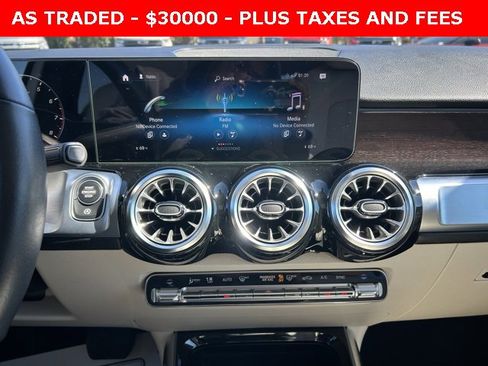 Used 2023 Mercedes-Benz GLB 250 GLB 250 image 24