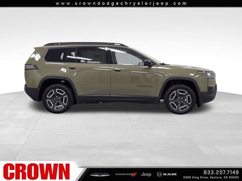 New 2026 Jeep Cherokee Laredo image 4