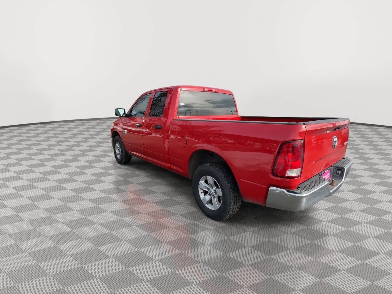 Used 2024 RAM 1500 Classic SLT AWD/4WD image 6