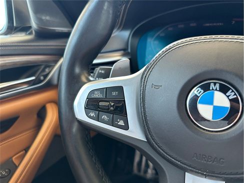 Used 2020 BMW M550i xDrive w/ Executive Package AWD/4WD image 29
