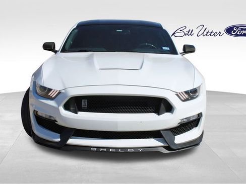 Used 2019 Ford Mustang Shelby GT350 w/ Technology Package image 2