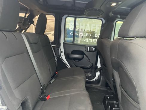 Used 2018 Jeep Wrangler Unlimited Sport S image 14