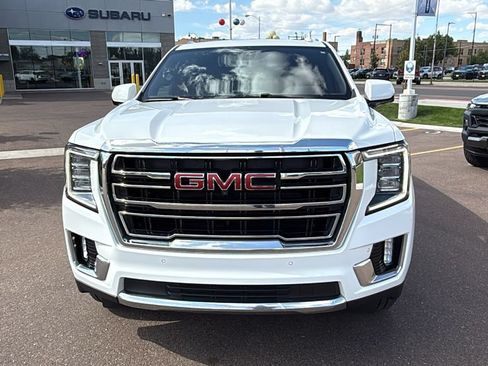 Used 2021 GMC Yukon XL SLT w/ Rear Media and Nav Package AWD/4WD image 2