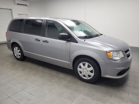 Used 2020 Dodge Grand Caravan SE w/ UConnect Hands-Free Group image 11