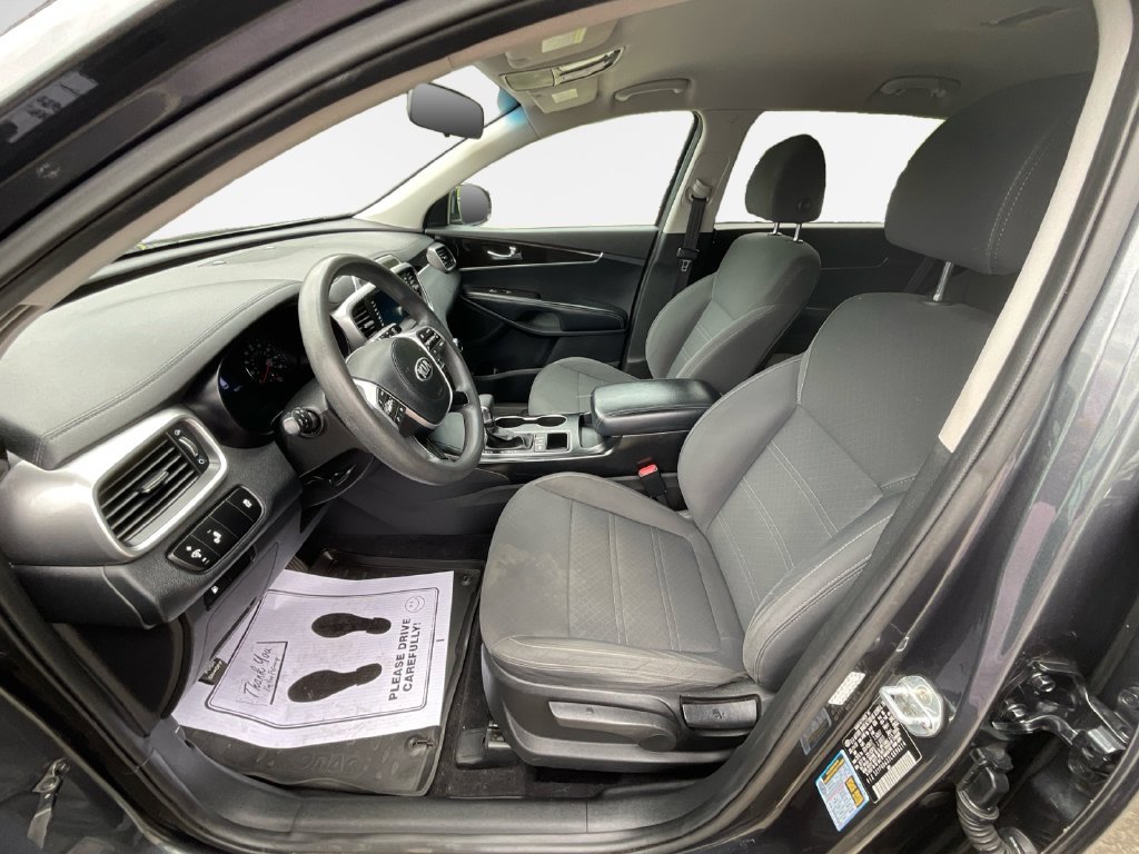 Used 2020 Kia Sorento LX AWD/4WD image 12