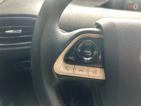 Used 2016 Toyota Prius Two image 8