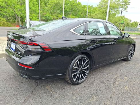 Certified 2024 Honda Accord Touring image 6