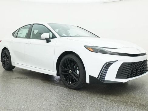 Used 2026 Toyota Camry SE FWD image 54
